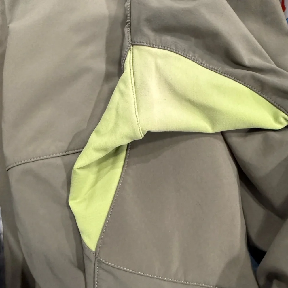 Patagonia Men's Khaki Performance Jacket